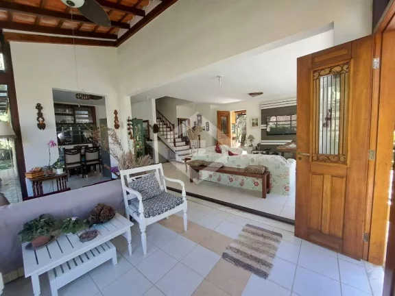 Imagem Casa Triplex Colonial - 4 suítes- 300m² - Vargem Grande