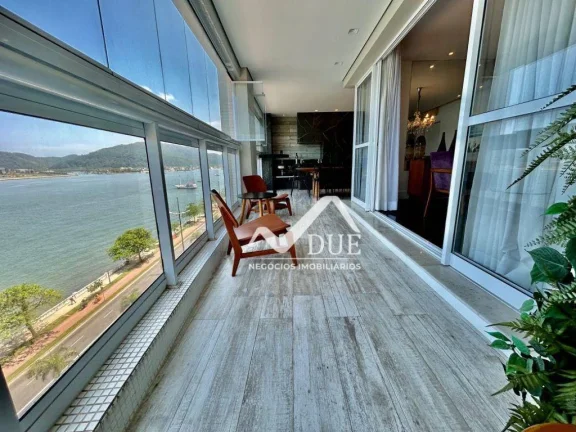 Imagem Apartamento com 3 dormitórios à venda, 189 m² por R$ 2.350.000,00 - Ponta da Praia - Santos/SP
