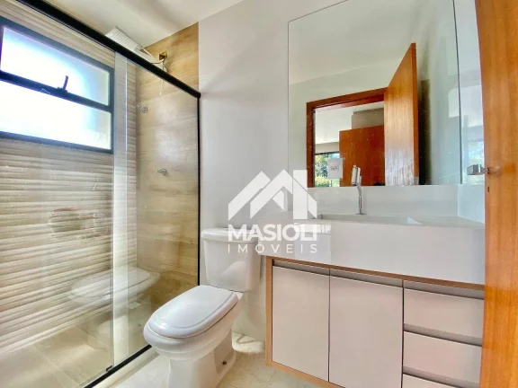 Imagem Casa novinha com 4 suítes