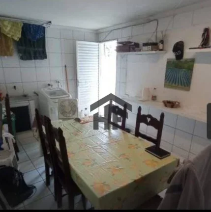 Imagem Casa com 5 Quartos, localizada no Monteiro - Recife/PE. À Venda