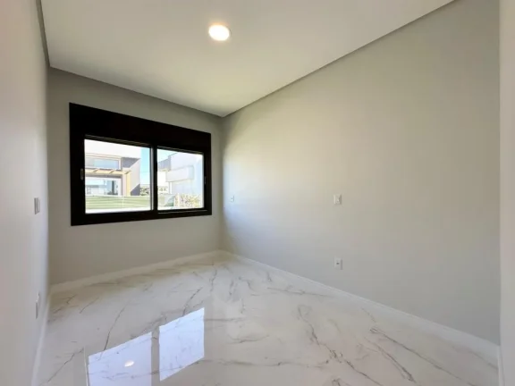 Imagem Casa em Condominio 3 Dormitórios - Bairro Arroio Teixeira