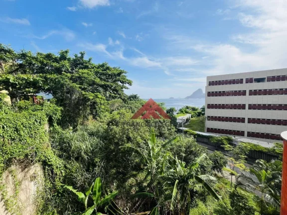 Imagem Apartamento sala e quarto em Otima localização na Boa Viagem em local previlegiado,imovél com armarios no quarto ,sala, banheiro social e na suite,vag