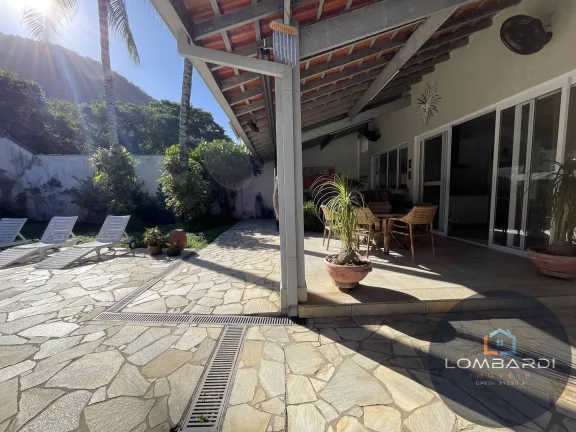 Imagem Casa com ótimo potencial na Praia da Enseada !