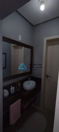 Imagem Belíssima casa com 3 suítes em área privilegiada