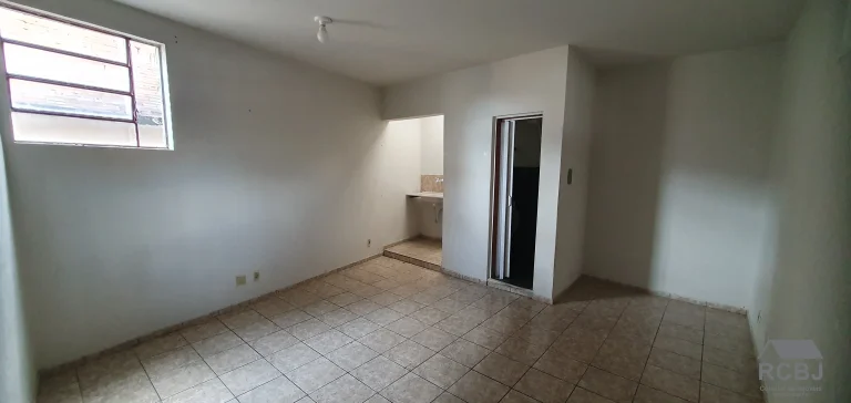 Imagem GALPAO COMERCIAL em ESMERALDAS - MG, CENTRO