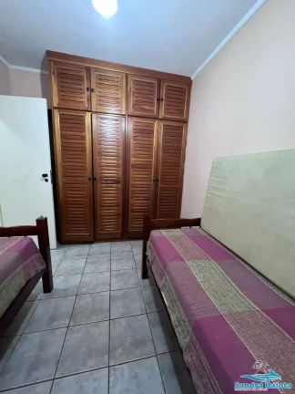 Imagem Apartamento com 3 dormitórios a 100 metros da Praia Grande