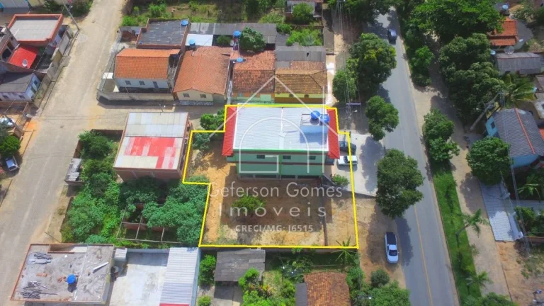 Imagem Prédio à Venda - Com 04 Quartos - Senhor dos Santos - São João do Manteninha - MG