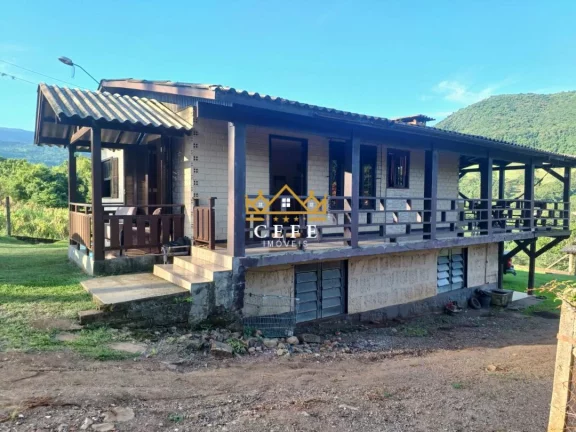 Chácara - Sítio com 2 Dormitorio(s) localizado(a) no bairro Amoreira em Canela / RIO GRANDE DO SUL Ref.:1567