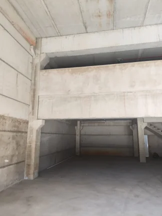 Imagem Salão Comercial de Alto Padrão para Locação em Sorocaba-SP - Jardim Ana Maria: 3 salas, 2 banheiros, 5 vagas de garagem, 1.720m².