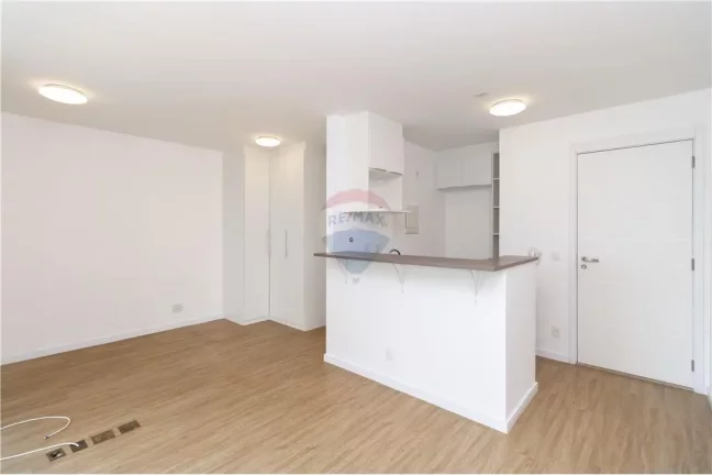 Imagem OPORTUNIDADE - Apartamento com 41m², varanda e vaga, ao lado da estação Vila Madalena