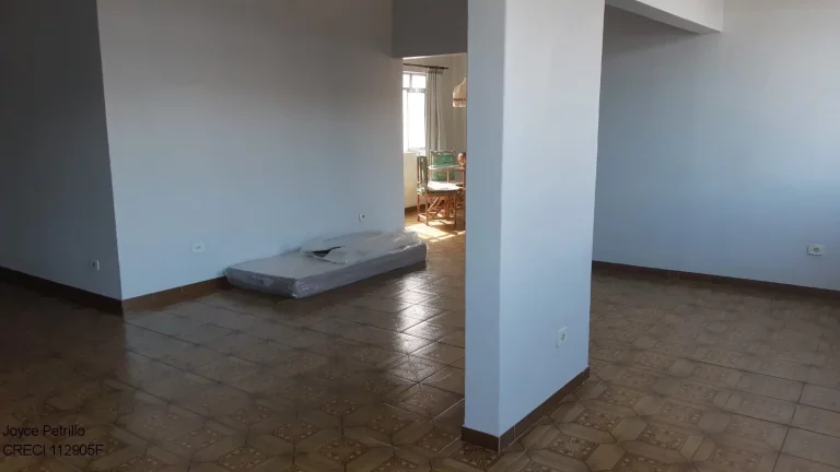 Imagem Vende-se Apartamento 3 Dormitórios Com 227 m² e a 550 m da Praia de Peruíbe. Confira!!!