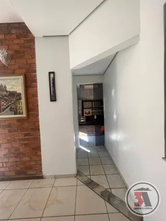 Imagem Casa bem localizada no Conj. Alphaville