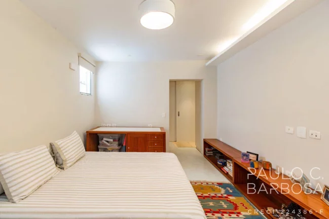 Imagem Vila Madalena Venda - 3 Suítes - 3 Vagas - Piscina aquecida - 180m²