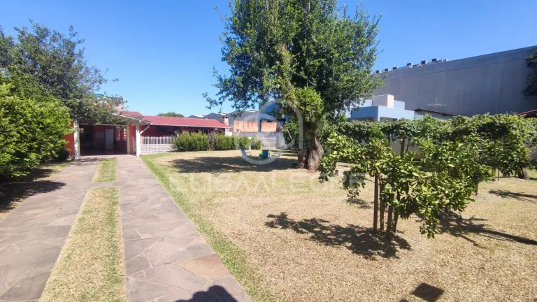 Imagem Casa Mista c/ quiosque e piscina