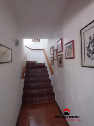 Imagem Casa a Venda na Região do Vila Inglesa em campos do jordao - SP.