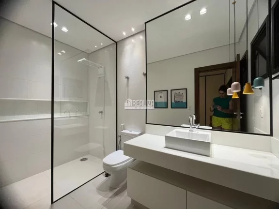 Imagem Exclusivo apartamento de Alto Padrão 3 suítes no bairro Santa Maria no Condominio Golden Gren Uberaba.