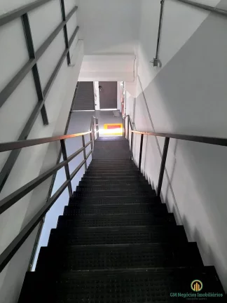 Imagem Galpão com Área do armazém de 903 m² - Tamboré