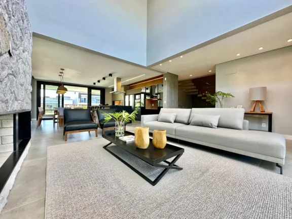Imagem Casa em Condominio 4 Dormitórios - Bairro Parque Antartica