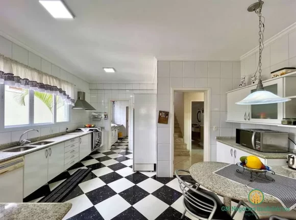 Imagem Cond São Paulo II - Casa linda, 4 suítes, piscina, gourmet, condo completo!
