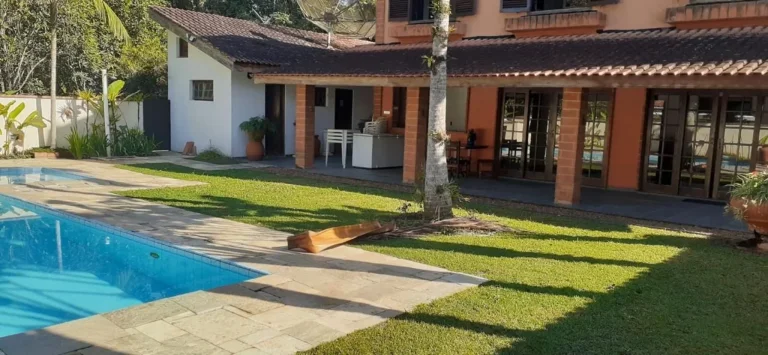 Imagem Casa de Luxo à Venda em Riviera de São Lourenço Módulo 30: 6 Dormitórios, 1 Suíte, 3 Salas, 8 Vagas de Garagem, 461,56 m² de Área