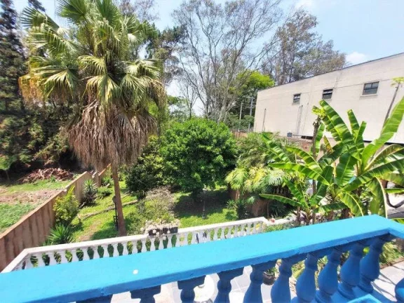 Imagem Casa comercial na Granja Viana. Localizada em via de acesso ao Km 23