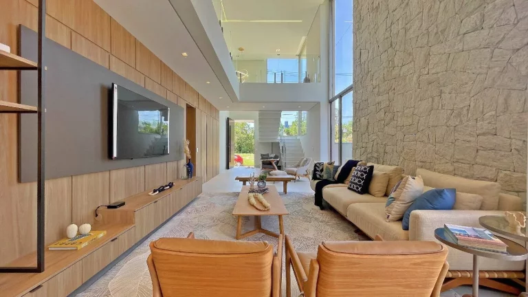 Imagem *LINDÍSSIMA CASA NA RIVIERA DE SÃO LOURENÇO, PRÓXIMA À PRAIA!*