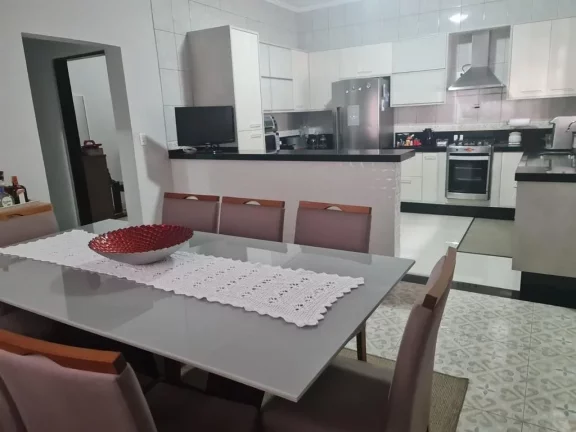 Imagem Casa com 5 dormitórios à venda, 287 m² por R$ 1.600.000,00 - Vila Acoreana - Poá/SP