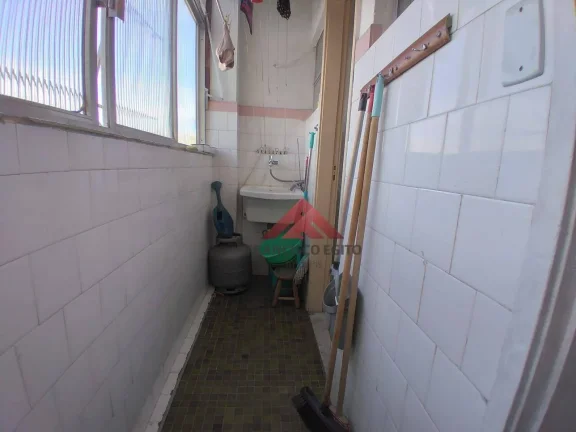 Imagem Apartamento com 2 dormitórios à venda, 55 m² por R$ 290.000,00 - Centro - São Gonçalo/RJ