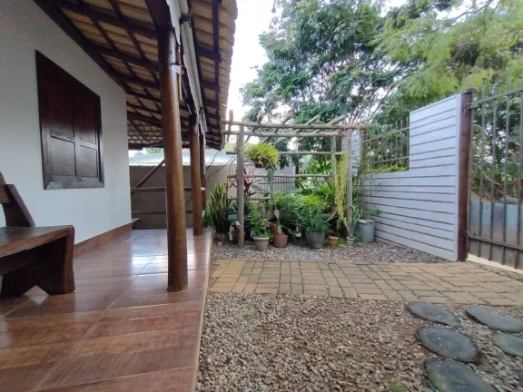 Imagem Casa à venda - Com 02 Quartos - Esplanada - Mantena - MG