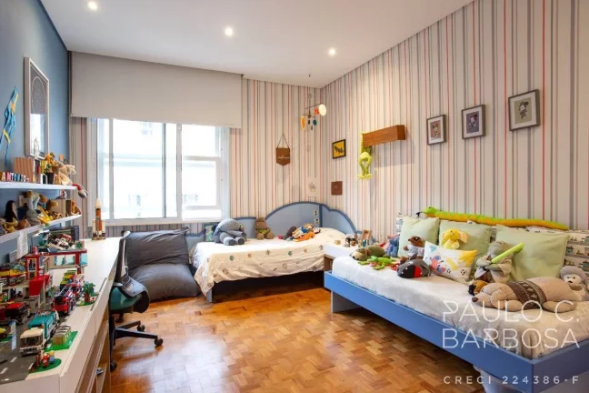 Imagem Higienópolis Venda - 3 dormitórios (1 Suíte) - 2 Vagas - 340m²
