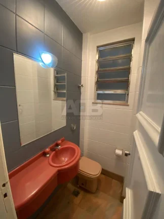Imagem Apartamento no Leblon, 4 Quartos, 219m2, 1vaga, Quadra da Praia