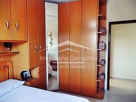 Imagem Casa à venda, Parque São Quirino, 3 quartos
Ótima casa residencial, estilo sobrado, com 249m2 de ...
