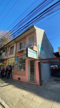 Imagem Casa à venda em Porto Alegre, Farroupilha, com 4 quartos, 102m2