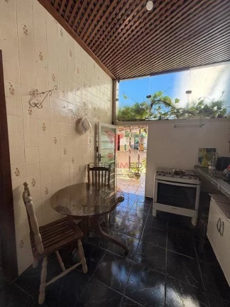 Imagem ...lt;br...gt;...Oacute;tima casa em Aparecida, com 3 su...iacute;tes, sendo a su...iacute;te princi...