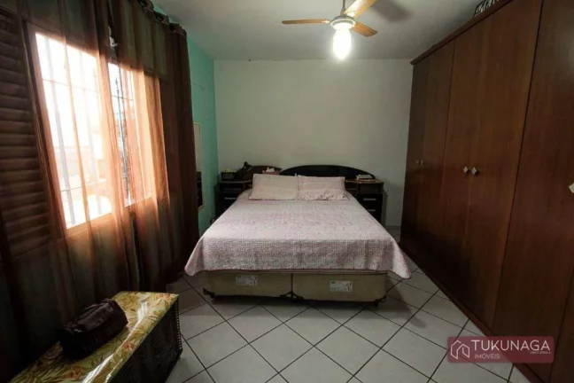 Imagem Sobrado com 4 dormitórios à venda, 260 m² por R$ 750.000,00 - Jardim Santa Mena - Guarulhos/SP