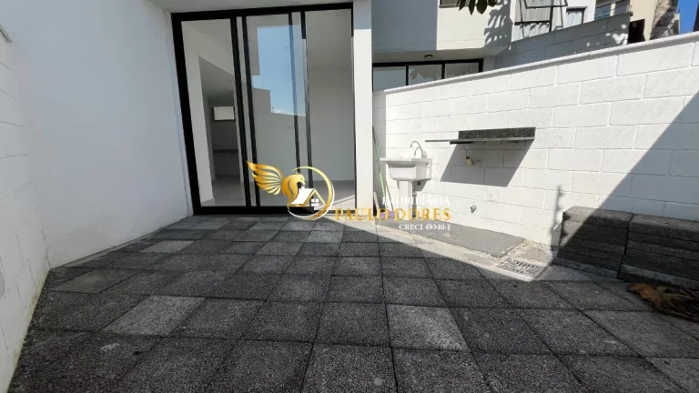 Imagem CASA A VENDA EM CONDOMINÍO FECHADO NA PRAIA DO ITAGUA UBATUBA-SP