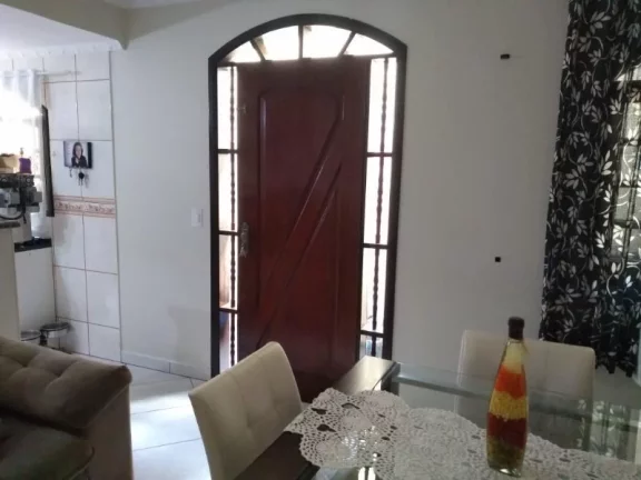Imagem Sobrado à venda com 3 dormitórios e 2 vagas na Rua Mandassaia - Cidade A.E.Carvalho