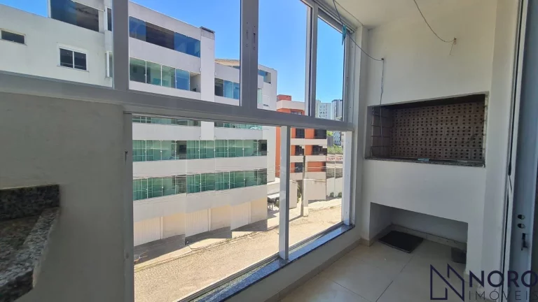 Imagem Apartamento com 2 dormitórios (1 suíte), móveis planejados, sacada com churrasqu