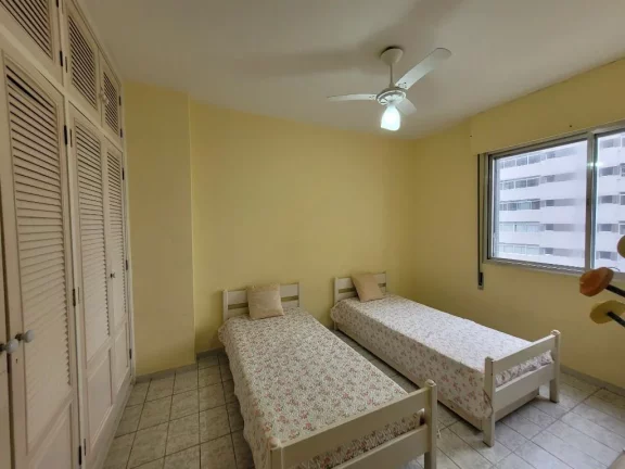 Imagem PITANGUEIRAS – NA QUADRA DA PRAIA COM MARAVILHOSA VISTA MAR, VAGA DE GARAGEM DEMARCADA NO PRÉDIO, 95 M² ÚTEIS, CONDONDOMÍNIO BAIXO.