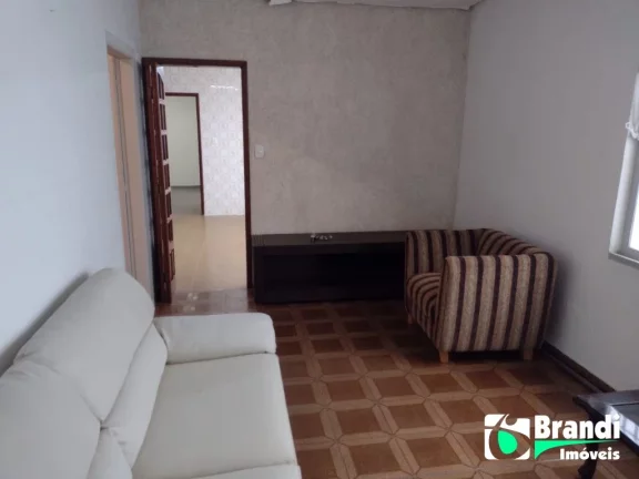 Imagem Ótimo imóvel com uma térrea de 02 dormitórios, sala, cozinha, 02 banheiros e quintal, + um sobrado.,