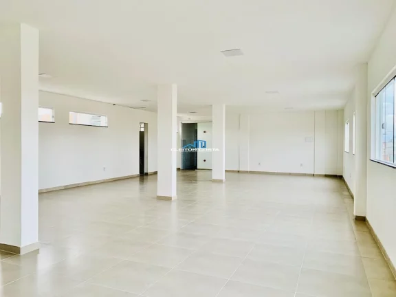 Imagem Ponto Comercial para Locação em Feira de Santana, Tomba, 2 banheiros