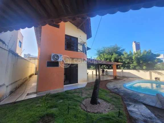 Imagem Casa à Venda - Ampla, Moderna e Completa em Ponta negra
