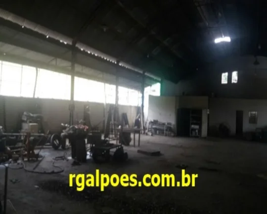 Galpão para Locação em BELFORD ROXO, Santa Amélia, 2 banheiros