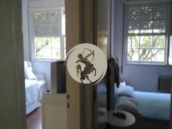 Imagem VENDE OU TROCA POR CASA DE MAIOR VALOR APAETAMENTO A VENDA NO BAIRRO DA POMPÉIA EM SANTOS COM 3 DOR...