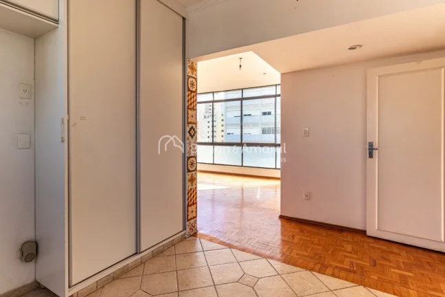 Imagem Apartamento aconchegante e funcional, ideal para quem valoriza conforto e praticidade. São três do...
