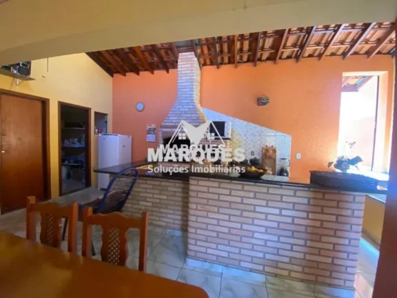 Imagem Casa c/ 3 dorms, 1 suite e 4 vagas