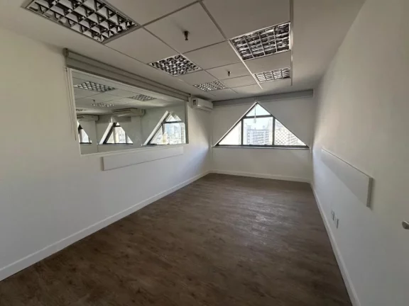 Imagem Sala Comercial para Alugar, 256 m² em Leblon - Rio De Janeiro
