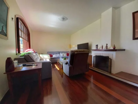 Imagem Casa em Condomínio para Venda em Teresópolis / RJ no bairro Várzea