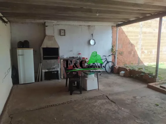 Imagem Casa para Venda em Limeira, Jardim da Graminha, 1 dormitório, 1 banheiro, 2 vagas
