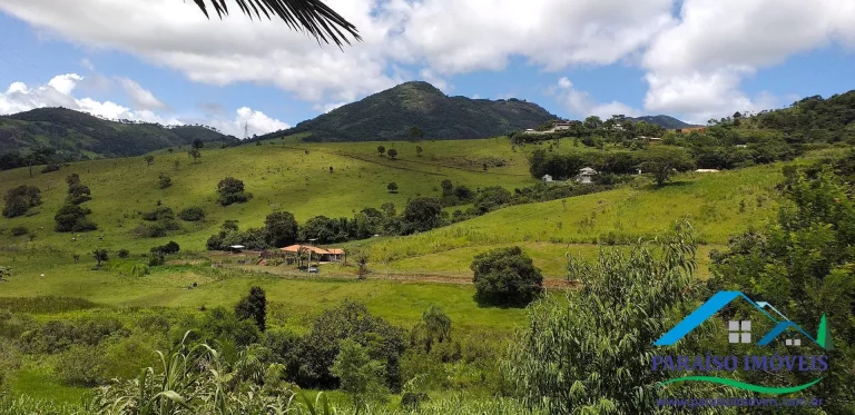 Imagem Vista espetacular e segurança: seu terreno te espera em Paraisópolis!